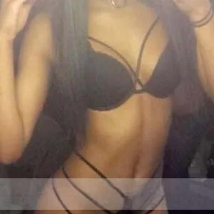 Eve escort Leeds