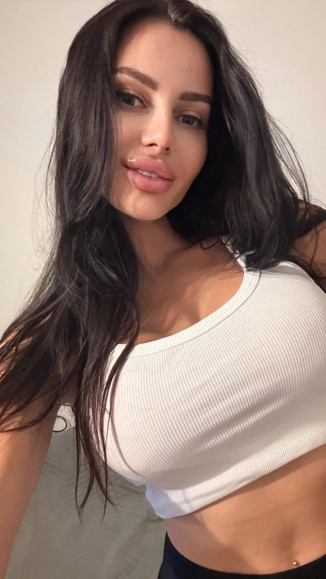 Isaure escort 
