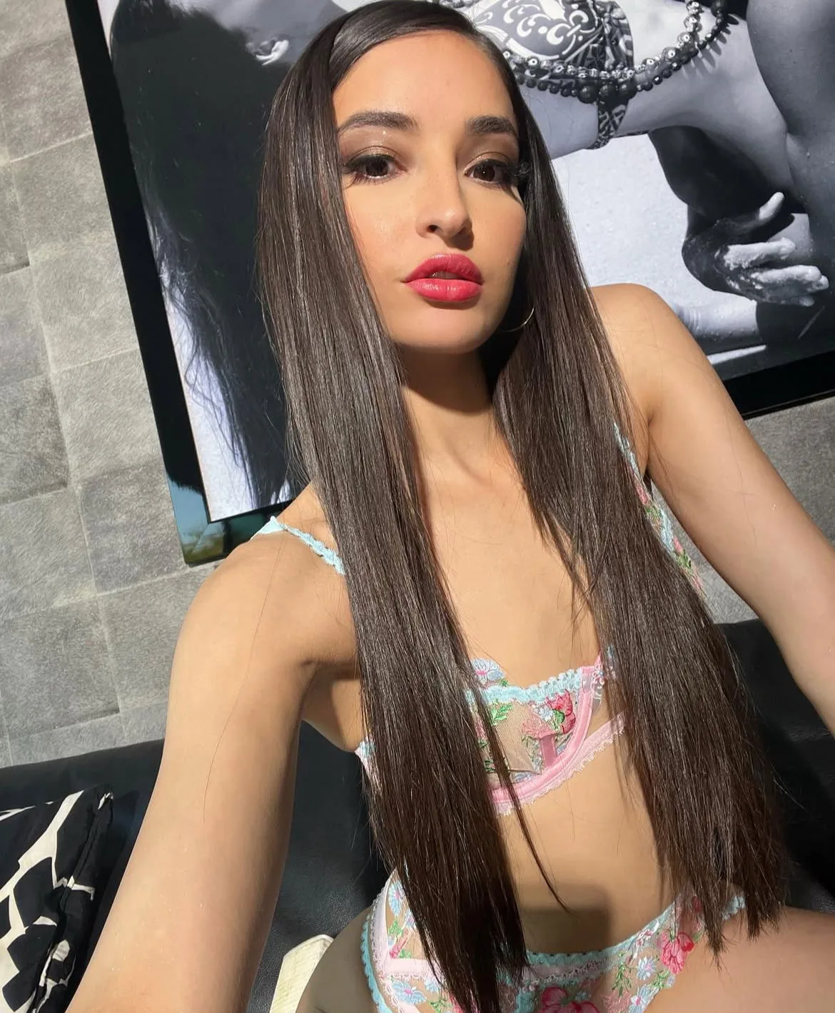 Juliana escort Leeds